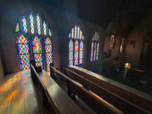 Washington state houses of worship usually qualify for employee retention credits